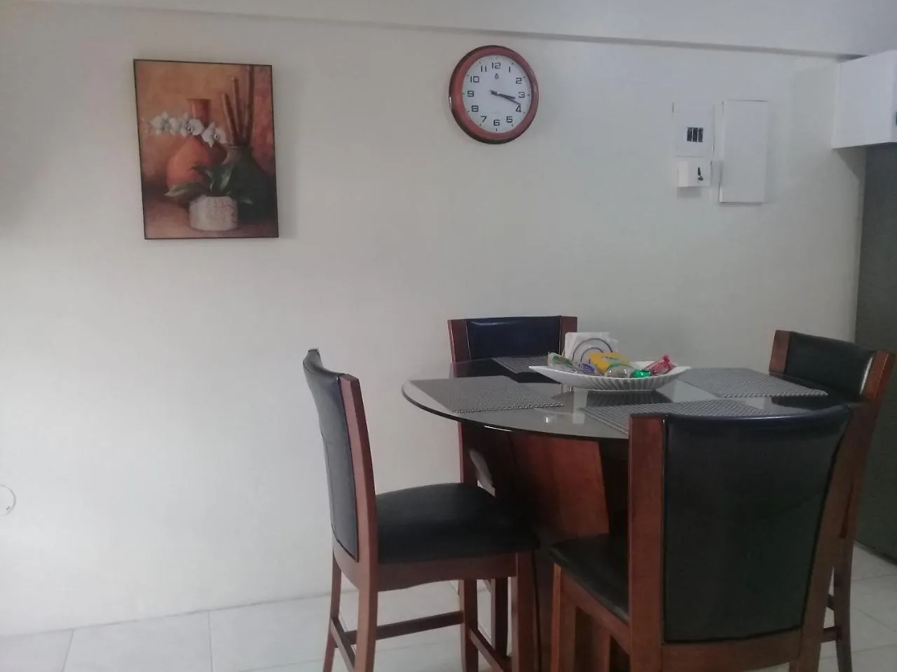 Apartment Kensington 212 Suite Kingston